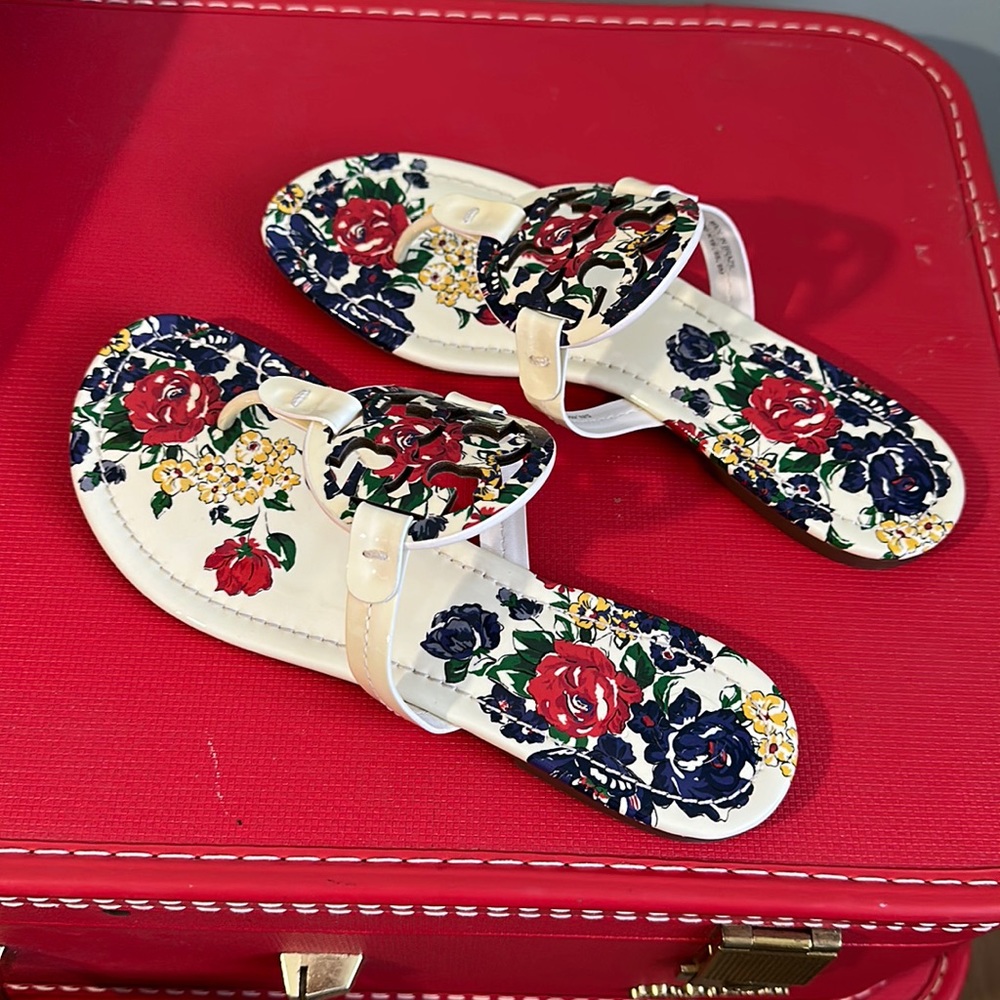 Tory Burch Miller Sandals Size 9 Ivory Tea Rose